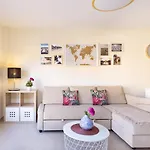 Апартаменты Home2book Bright Pool View El Mocan