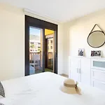 Home2book Bright Pool View El Mocan Апартаменты