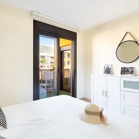 Home2book Bright Pool View El Mocan Apartment