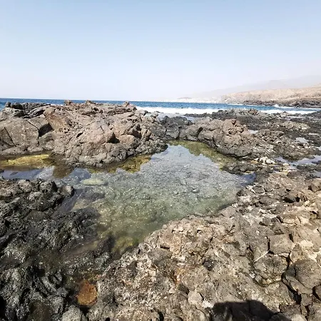 Home2book Bright Pool View El Mocan *