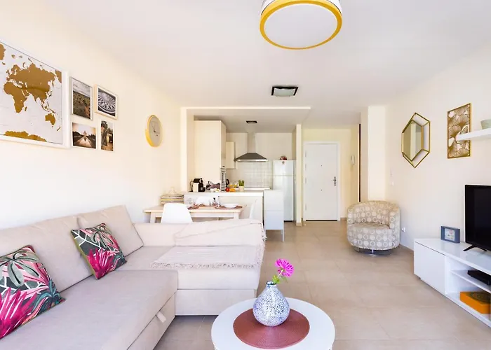 Daire Home2book Bright Pool View El Mocan *