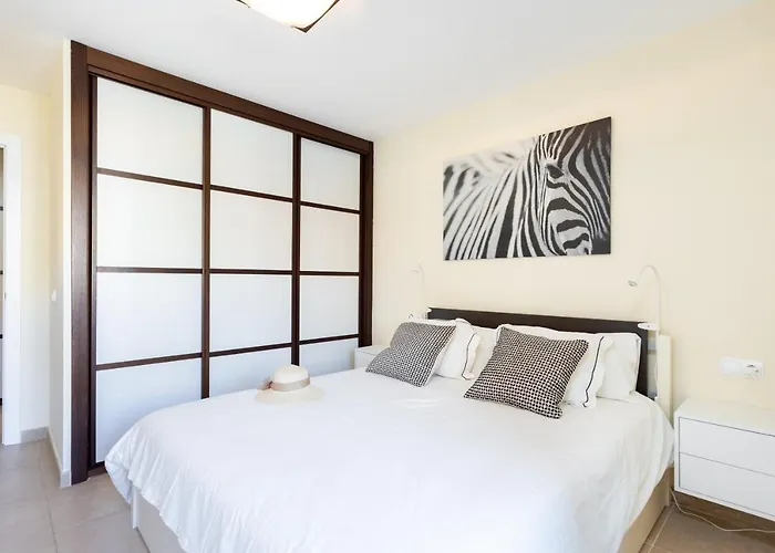 Home2book Bright Pool View El Mocan 팔름-마르