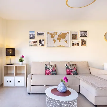 شقة Home2book Bright Pool View El Mocan